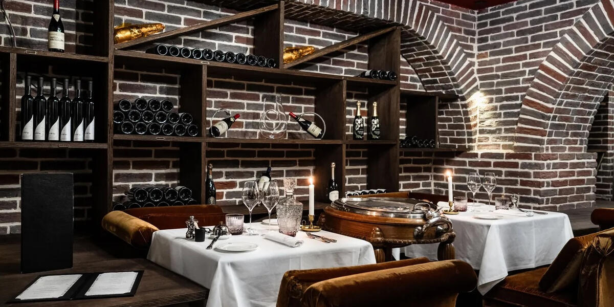 Café, salon de thé et bar à cocktail