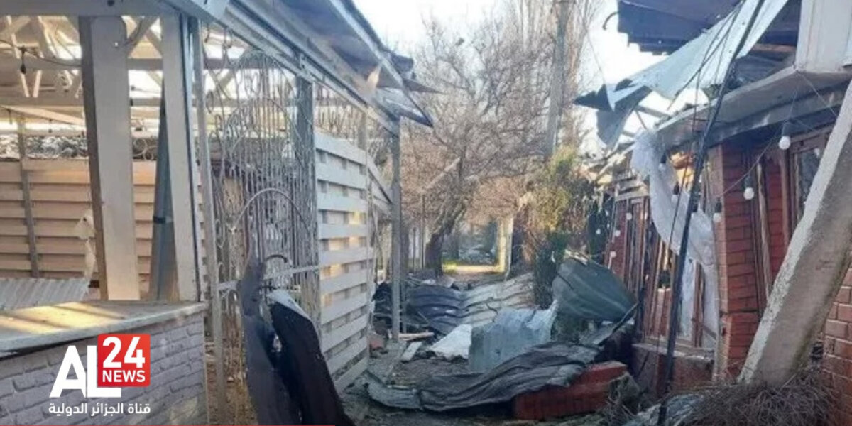 Drone sur un hôtel et un café 