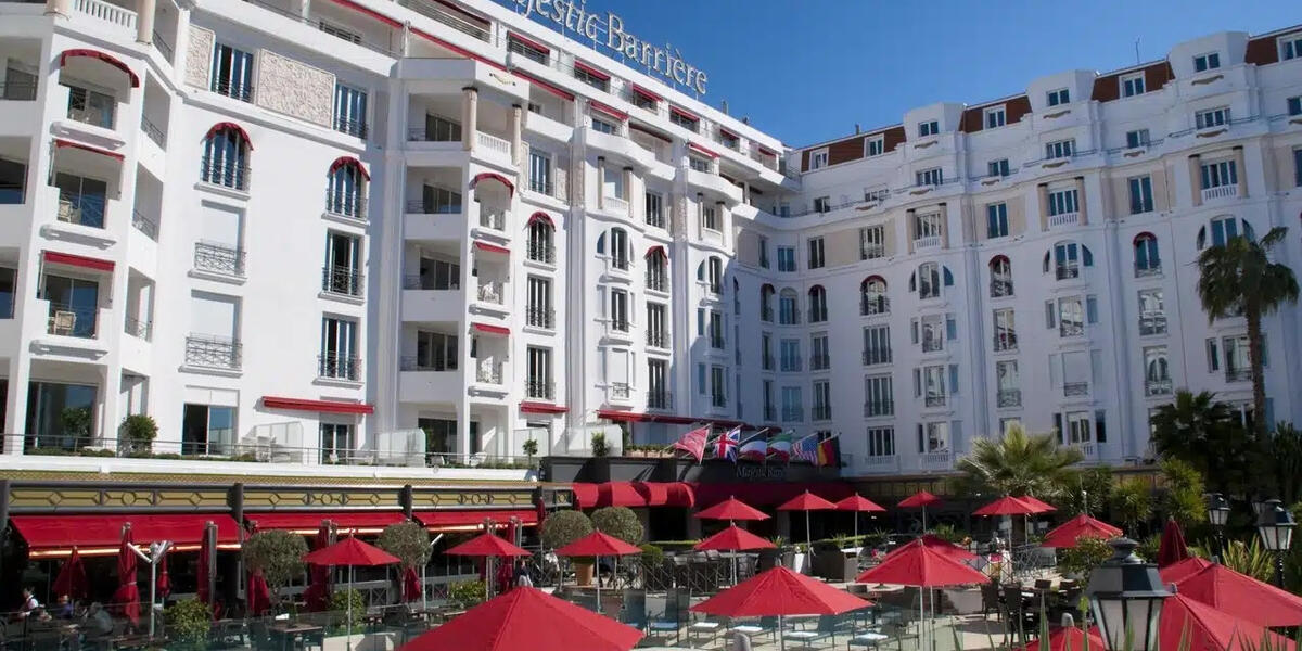 Près de Nice - hôtels de luxe et soupçons judiciaires autour de France Télévisions