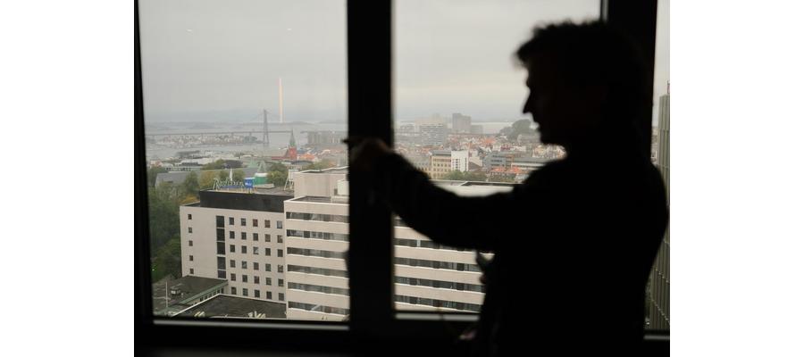 For åtte år siden «rant blodet hans i gatene». Nå tjener Petter Stordalen penger i Stavanger igjen