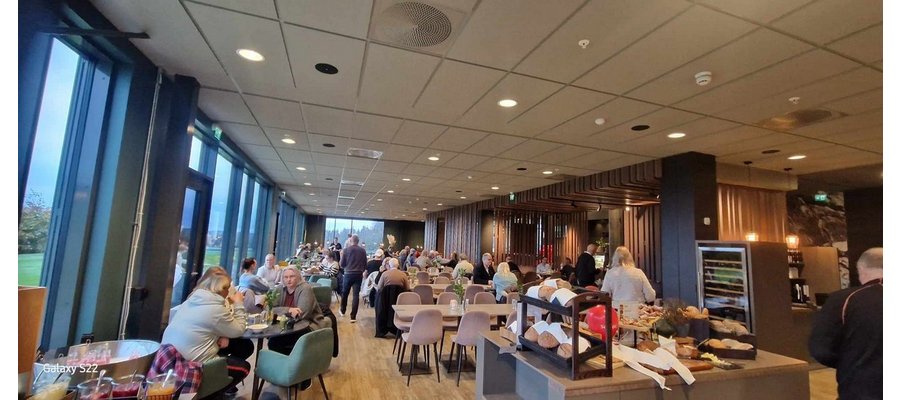 Inviterte til stor frokostfest