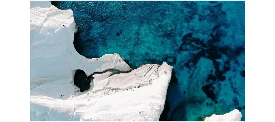 Pour protéger la «plage de la lune», Milos fait barrage à un projet hôtelier controversé