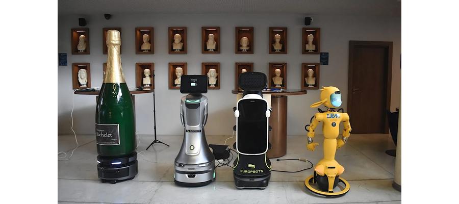 Des robots pleins d’avenir au Ki Space Hotel & Spa