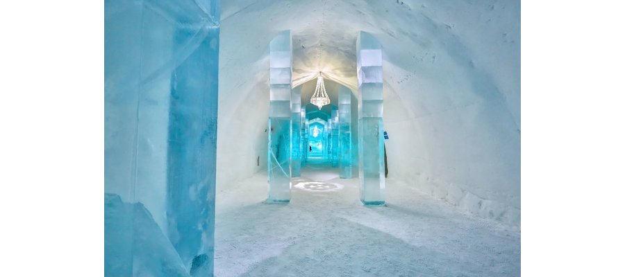 À l’intérieur du Icehotel, le premier hôtel de glace dans le monde