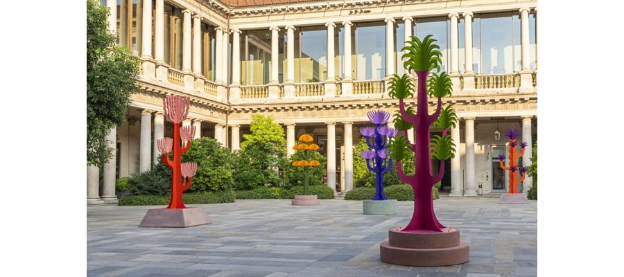 L’hôtel Portrait Milano expose Arcipelago Botanico sur sa Piazza jusqu’au 31 août
