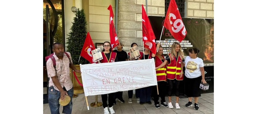 A Nîmes, devant l’hôtel de luxe L’Impérator, des femmes de chambre en grève depuis près d’un mois