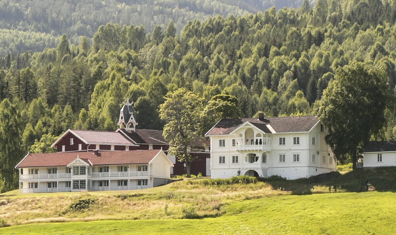 Knut Erik jakter etter vertskap til praktgården ved Norefjell