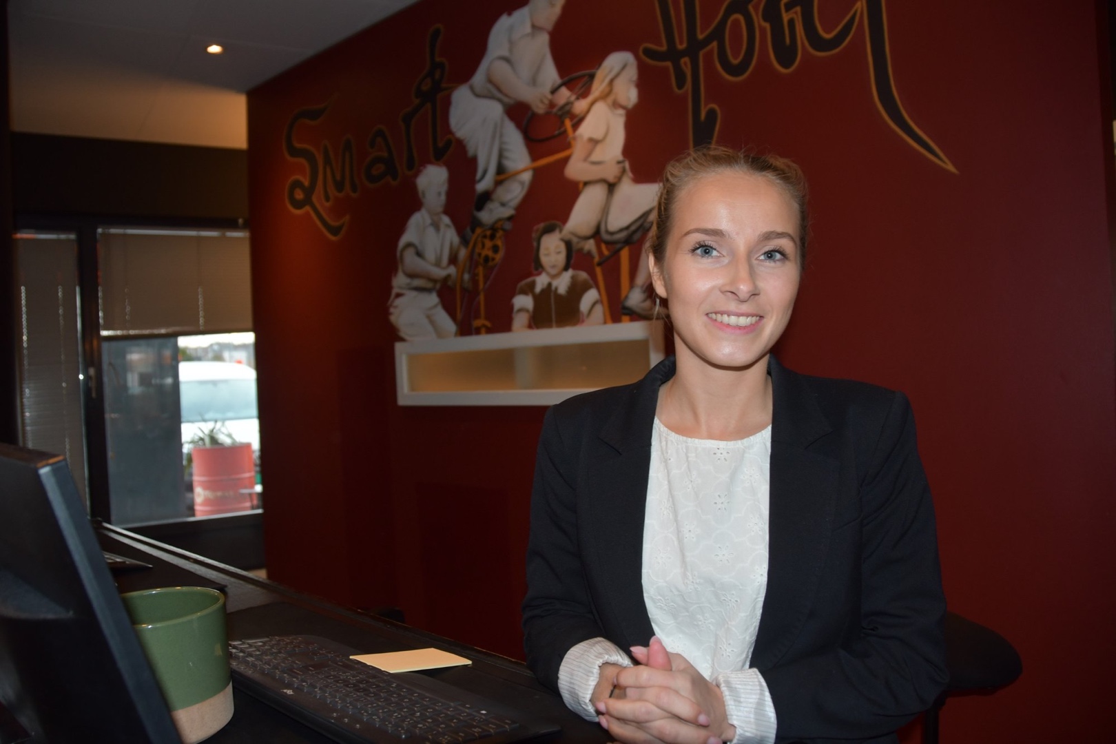 Malin (26) startet som lærling på hotell i 2014 – nå er hun tilbake som sjef
