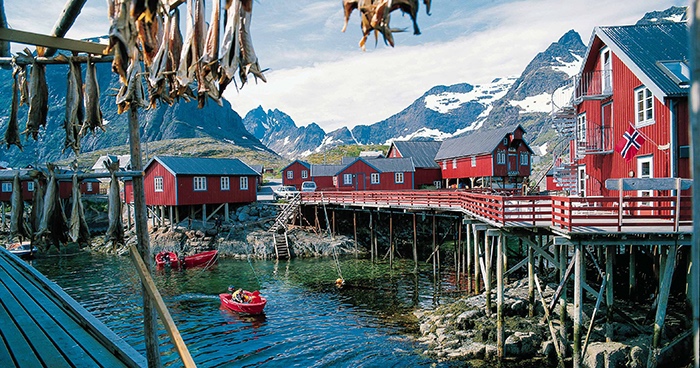 Å Rorbuer inn i Classic Norway Hotels