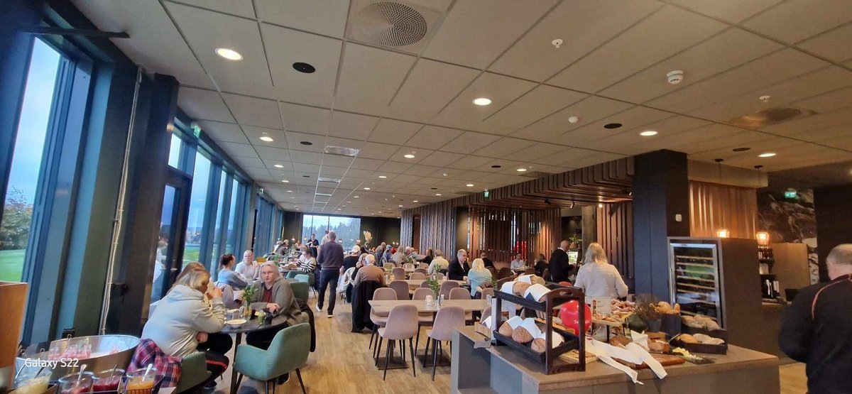 Inviterte til stor frokostfest