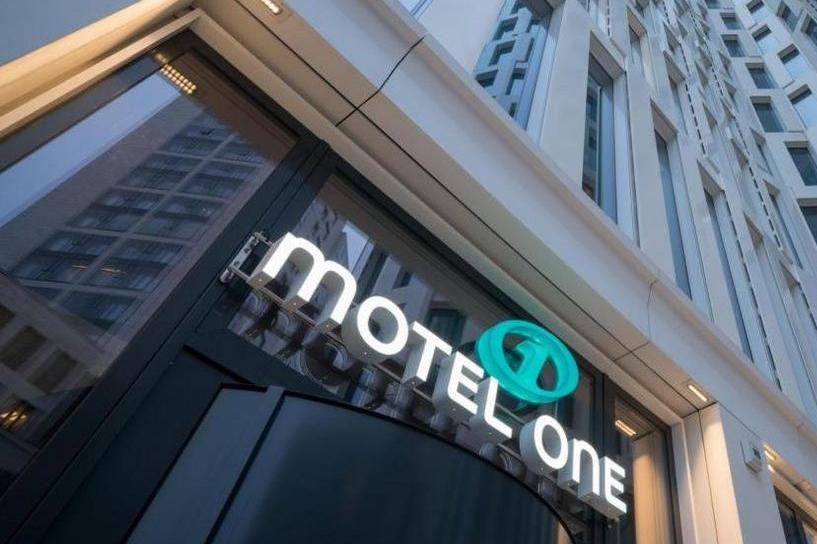 Motel One: un développement ambitieux avec un hôtel à Paris Porte de Versailles