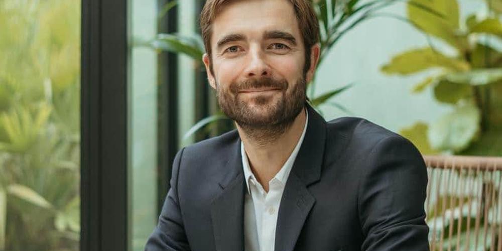 « Les hôtes ne comprennent pas ! » : directeur général d’Airbnb France, Clément Eulry défend son modèle