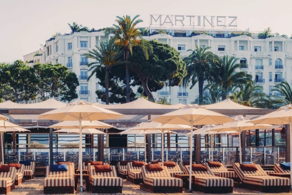 CANNES : L’Hôtel Martinez de Cannes se raccorde au réseau de thalassothermie Énergie Marine Cannes Croisette