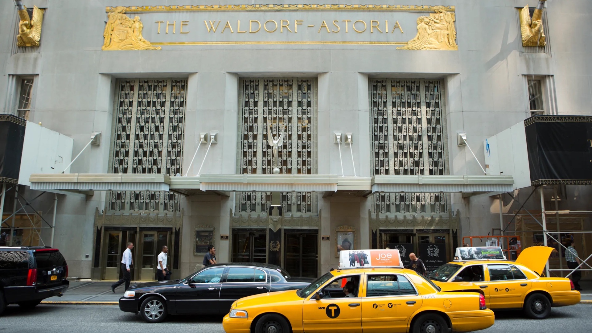 Waldorf Astoria : l’iconique hôtel Art déco rouvre à New York, après 8 ans de rénovation