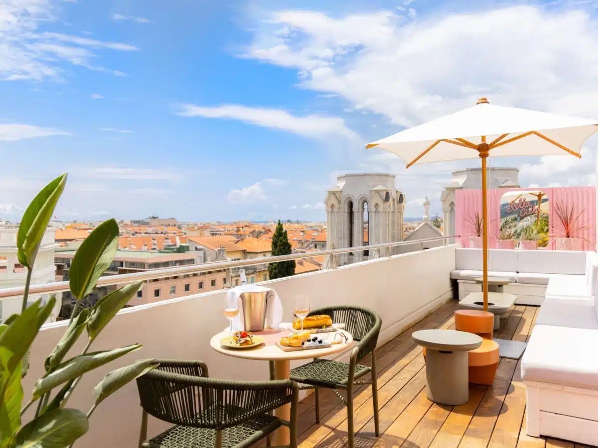 Un grand chantier se prépare : à Nice, cet hôtel du centre-ville tout juste racheté va changer de nom et de look