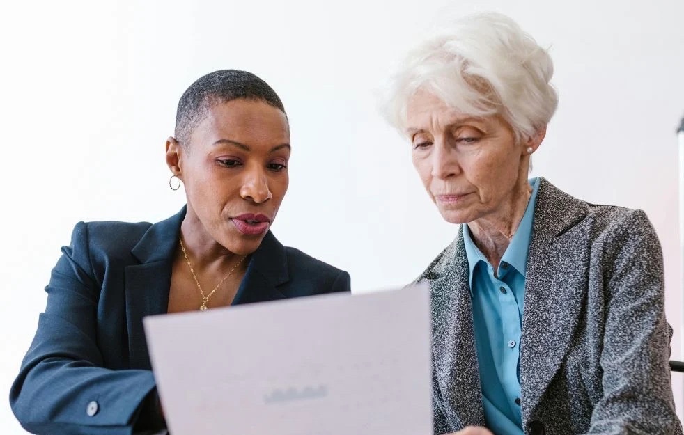 10 entreprises qui embauchent le plus les seniors
