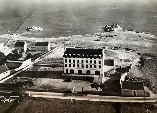 À Lesconil, une zone littorale remarquable en danger et un hôtel Art déco menacé