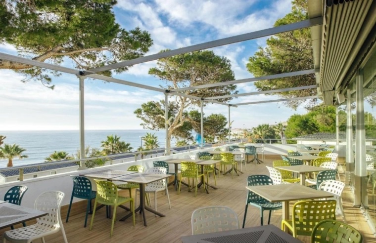 ESG Tendances Pierre fait son entrée sur le marché espagnol de l’hôtellerie de plein air avec l’acquisition du camping Alannia Costa Dorada