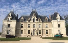 PHILIPPE ROUSSE : DU CHÂTEAU HISTORIQUE À L’HÔTEL 5 ÉTOILES