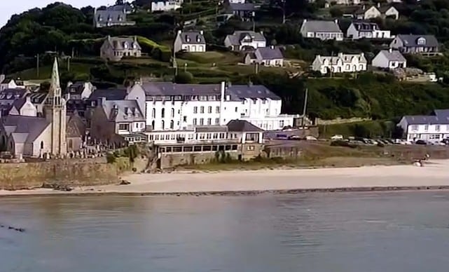 Le groupe breton Alcama reprend l’Hôtel de la Plage à Saint-Michel-en-Grève