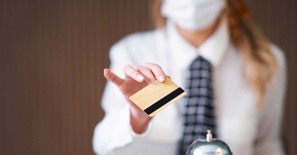1 000 € la nuit payés 0,01 € : comment ce jeune pirate a piégé les hôtels de luxe