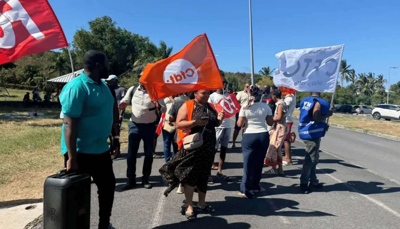 Grève à l'aéroport de Mayotte : les grévistes dénoncent des remplaçants 