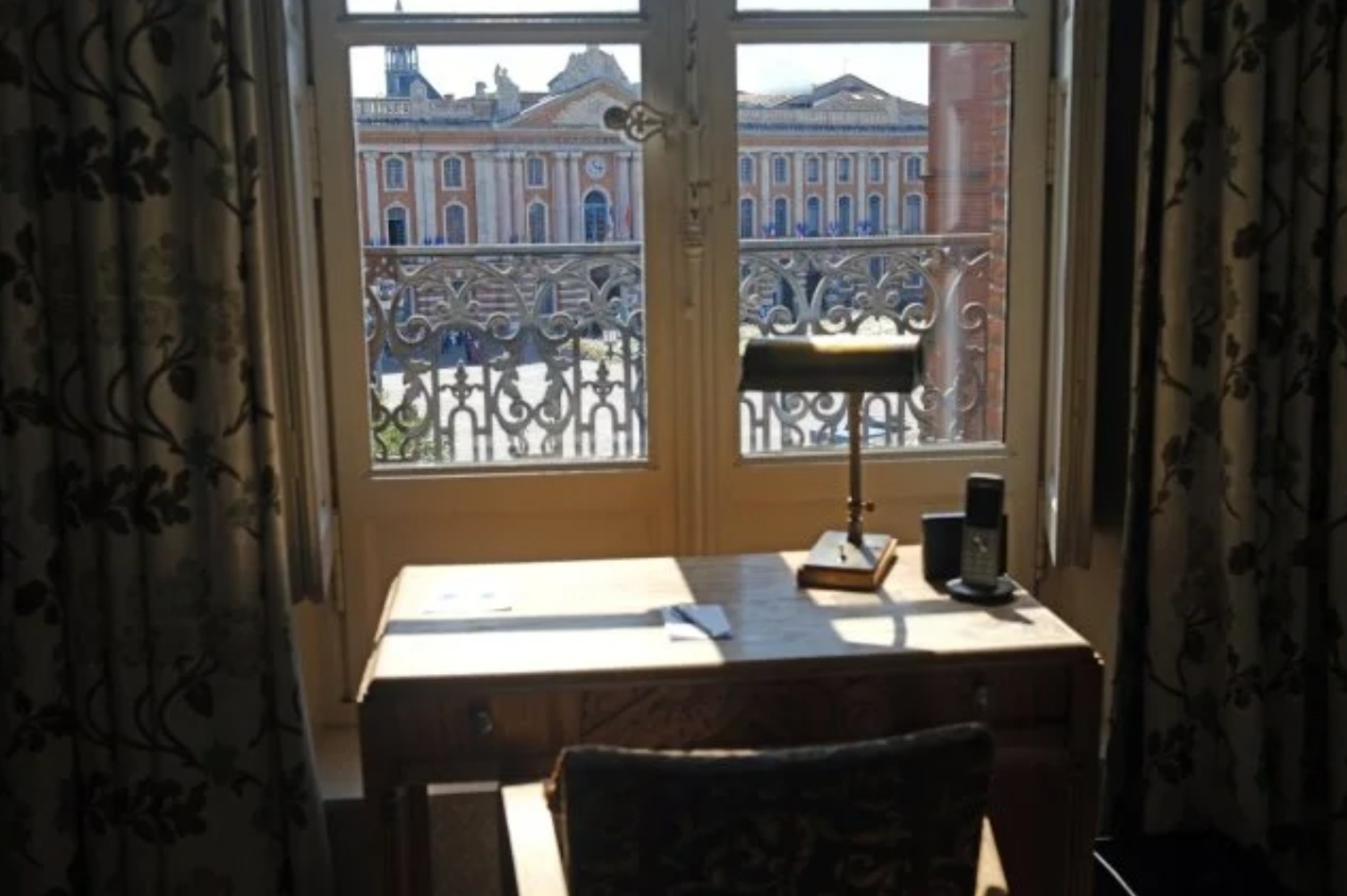 L’hôtel Le Grand Balcon se rénove pour mieux honorer les pionniers de l’Aéropostale