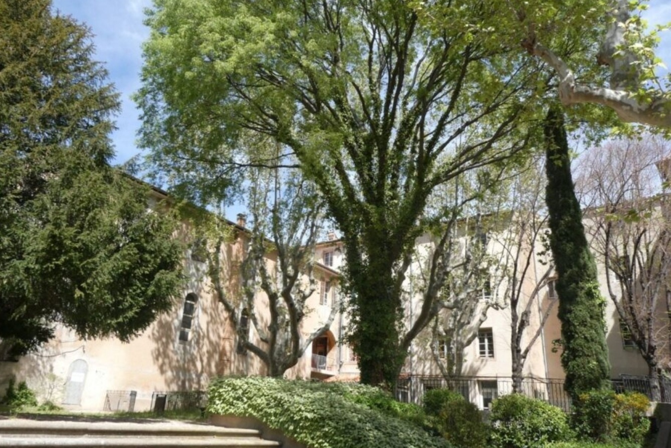 À Aix-en-Provence, cet hôtel construit sous Louis-XIV est à vendre : son prix est astronomique