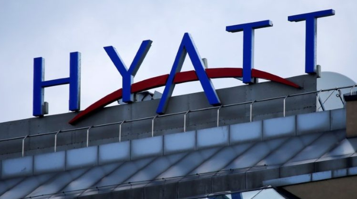 Hyatt chute en bourse : les perspectives de croissance du parc hôtelier déçoivent, les tensions au Moyen-Orient et au Mexique pèsent