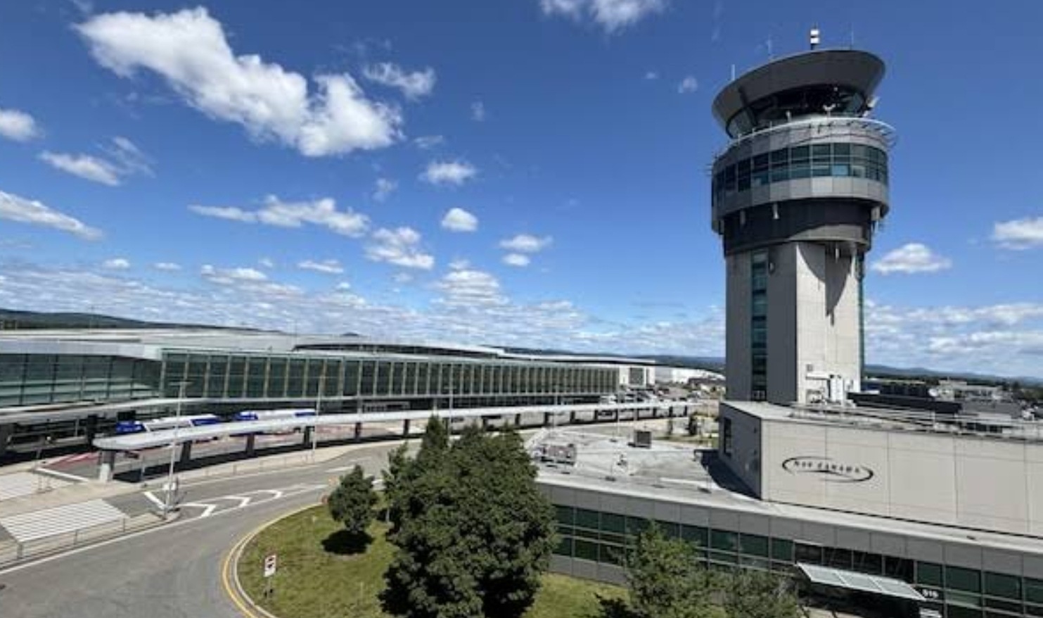 Aéroport de Québec: un appel d’intérêt lancé pour un hôtel sur le site
