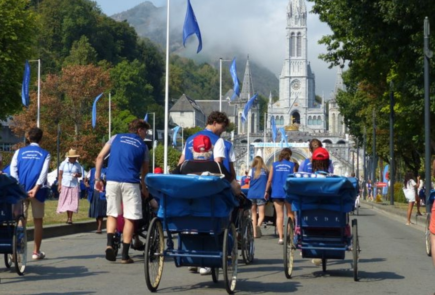 Hôtels complets, dispositif de sécurité XXL, logistique gigantesque... Comment Lourdes se prépare à recevoir le pape Léon XIV fin septembre