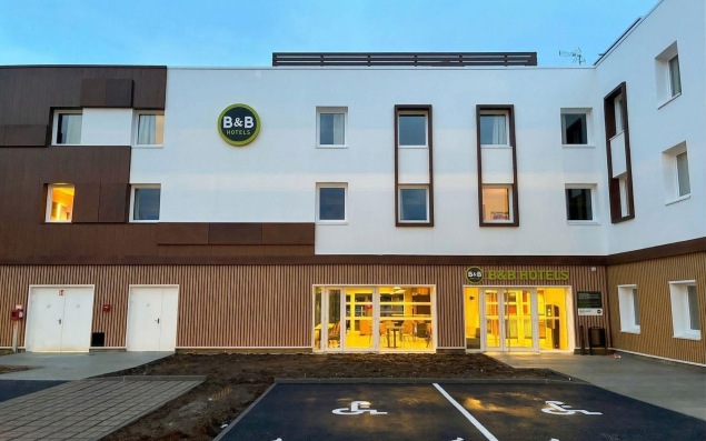 Né à Brest, B&B HOTELS a doublé son réseau depuis 2019 et dépasse les 900 établissements