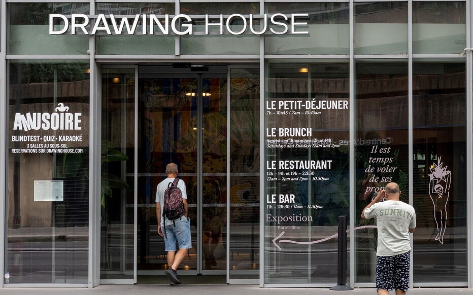 Couples, voyageurs en transit… À Paris, le « day use », la location de chambres d’hôtel en journée, en plein essor