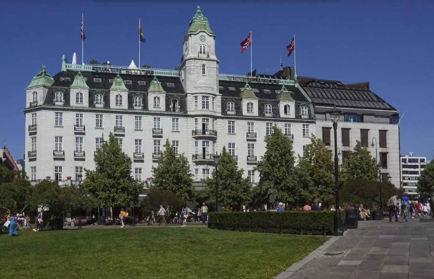 Funérailles d’Harald V : quel est cet hôtel mythique d’Oslo où les têtes couronnées du monde entier ont dormi ?